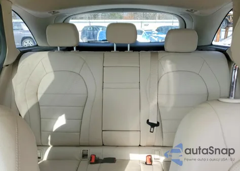 2018 Mercedes-Benz Glc 300 4Matic z USA, uszkodzony, nr VIN WDC0G4KB3JV070818